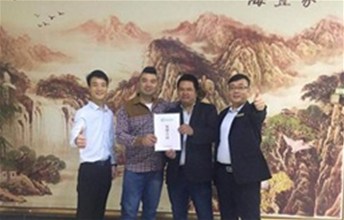 把握趋势，赢在未来，祝贺桂林黄总和文总加盟融立兰！